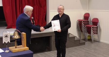 Förtjänstdiplom utdelas till Markku Asikainen.
